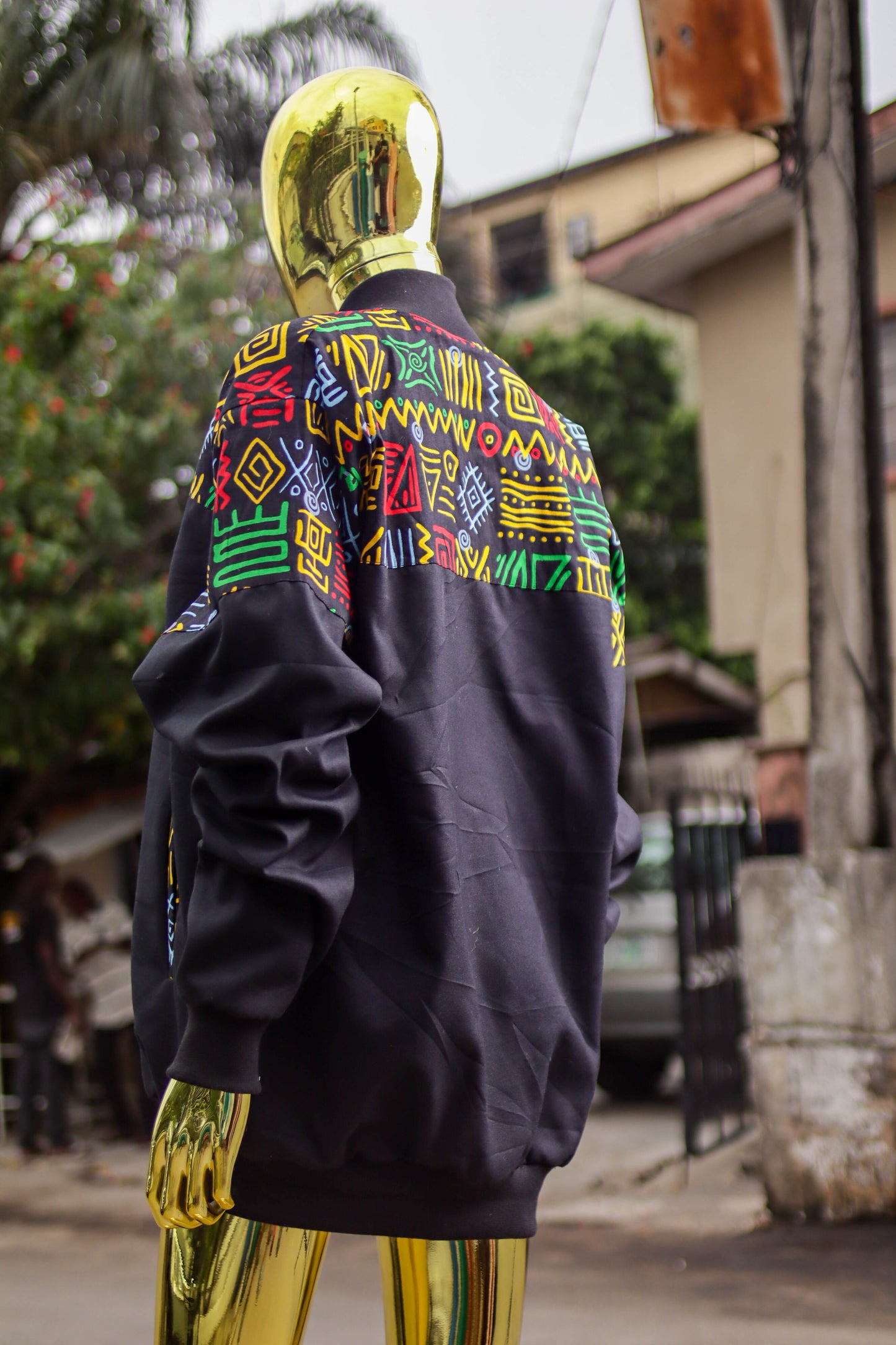 Asiân - Chest Cut